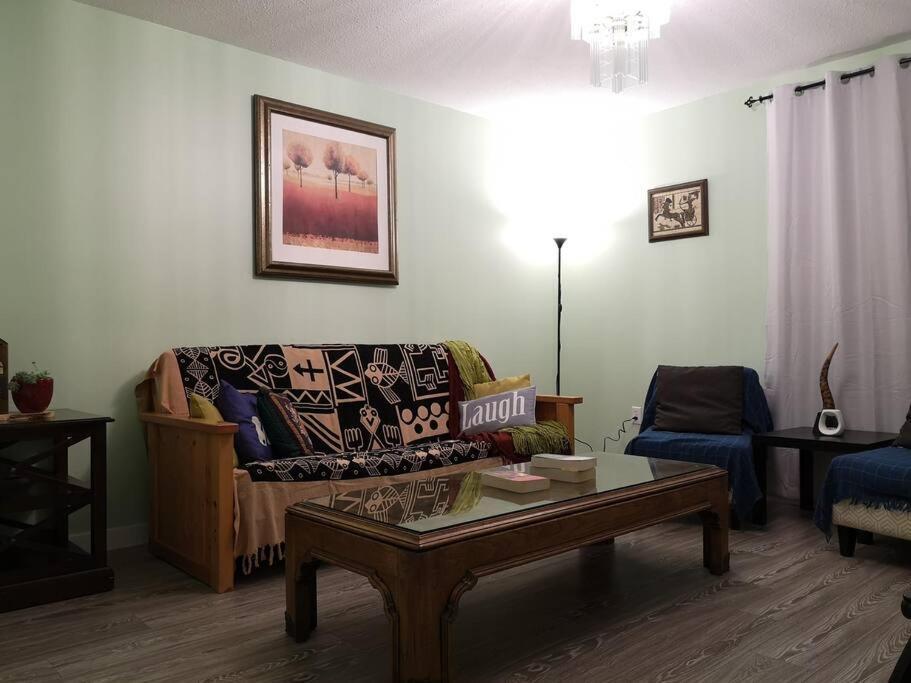 Countryroad Cozy 2Bedrooms Suite2 Nanaimo Exterior photo